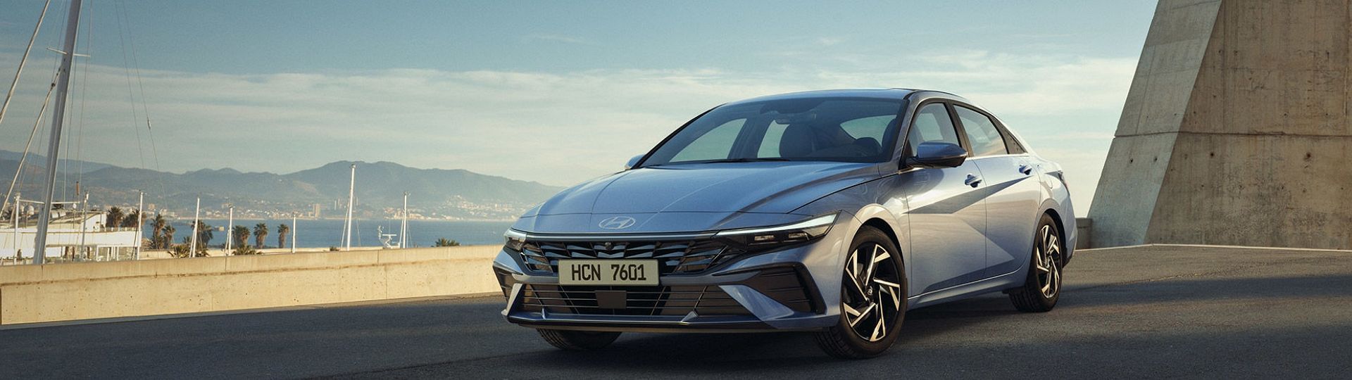Closer view at the front part of Hyundai car with its logo and grille