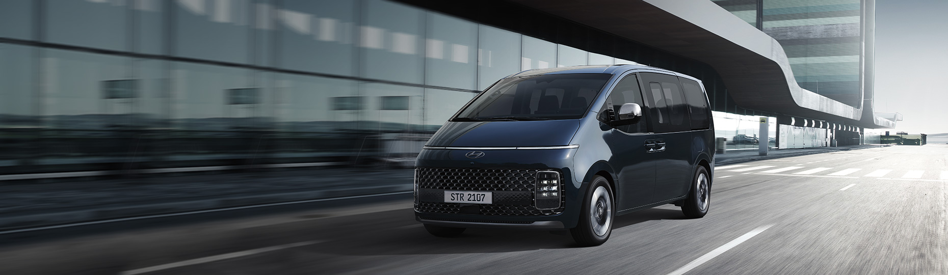 Closer view at the front part of Hyundai car with its logo and grille